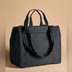 Beis East to West Tote